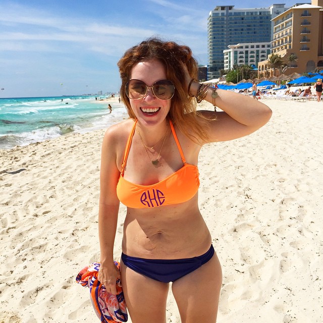 rachel hollis viral photo