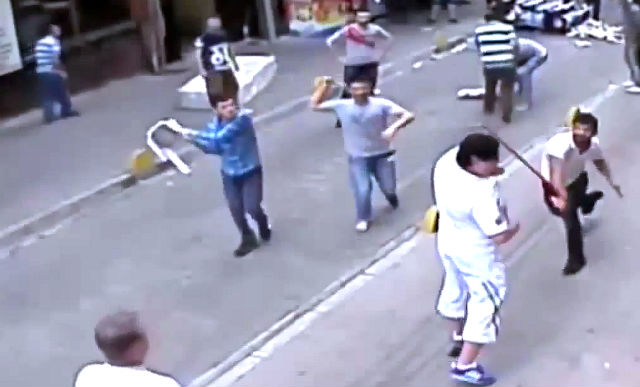 man boxer street irish mob turks viral 6