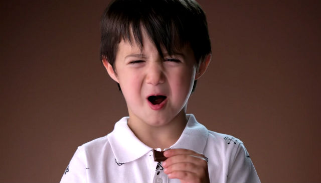 kids taste dark choco for first time viral