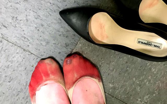 Waitress’ Bloodied Feet after Being Forced to Wear Heels Goes Viral