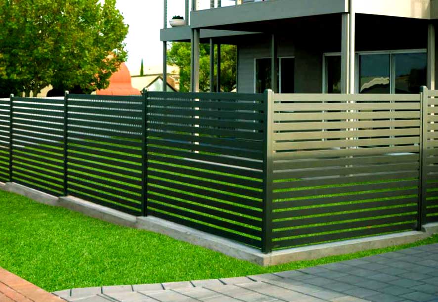 Backyard fencing ideas - Black Horizontal Slats 