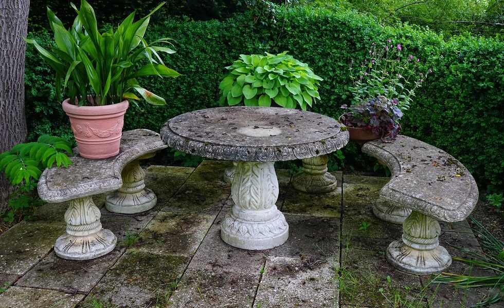 Stone Seat Walls Around a Patio - Landscaping Rock Ideas