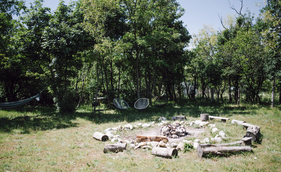 Fire-Pit Rings With Heat-Safe Rock - Landscaping Rock Ideas