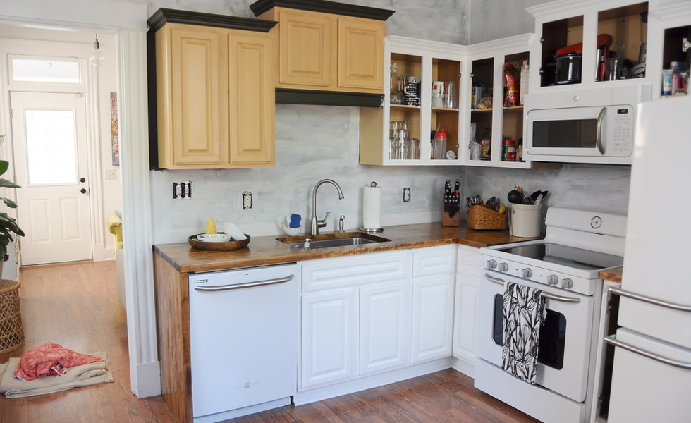DIY Versus Hire Cutoffs for Kitchen Work