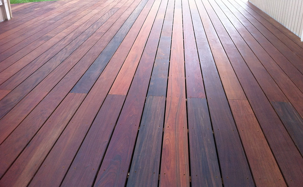 Softwood vs Hardwood Decks: Product Compatibility